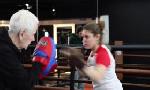 Revoir On a pris un cours de boxe avec frank gilfeather, star des réseaux sociaux à 79 ans : du 03 Avril