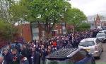Revoir Le cortège des supporters parisiens en direction de villa park : du 15 Avril