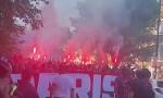 Revoir Le cortège parisien avance vers l'emirates stadium : du 29 Avril