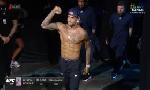 Revoir La pesée de dustin poirier et max holloway : du 19 Juillet