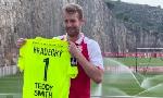 Revoir Hradecky présenté aux médias : du 14 Aout