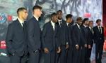 Revoir Ousmane dembélé retrouve ses coéquipiers du psg, 24 heures après avoir remporté le ballon d'or : du 23 Septembre