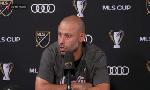 Revoir Les joueurs de l?inter miami arrosent mascherano en pleine confrence pour clbrer le titre de champion de mls du 07 Dcembre