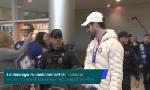 Revoir Les hockeyeurs am�ricains accueillis en h�ros � leur retour du 24 F�vrier